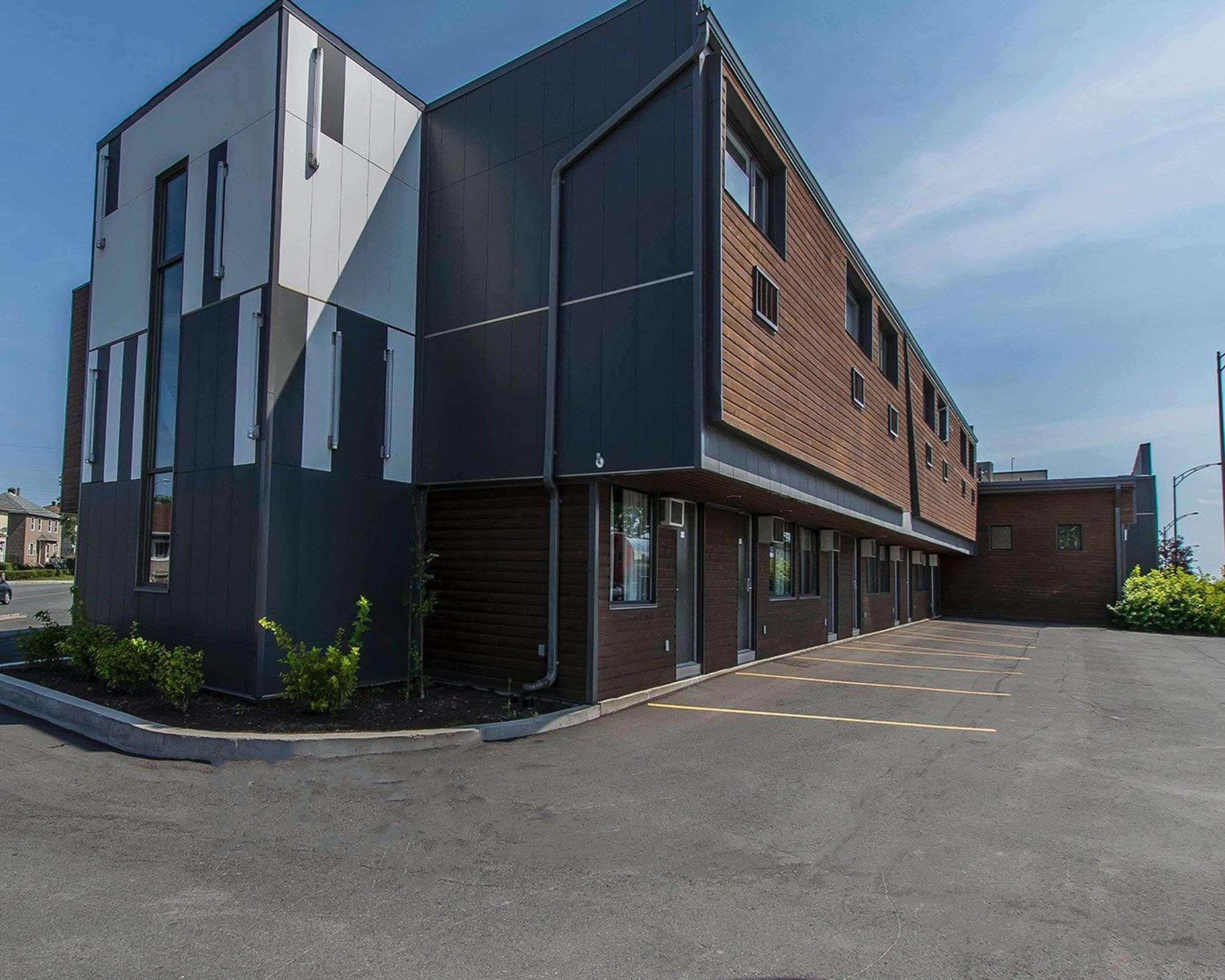 Quality Inn Rouyn-Noranda Exterior foto