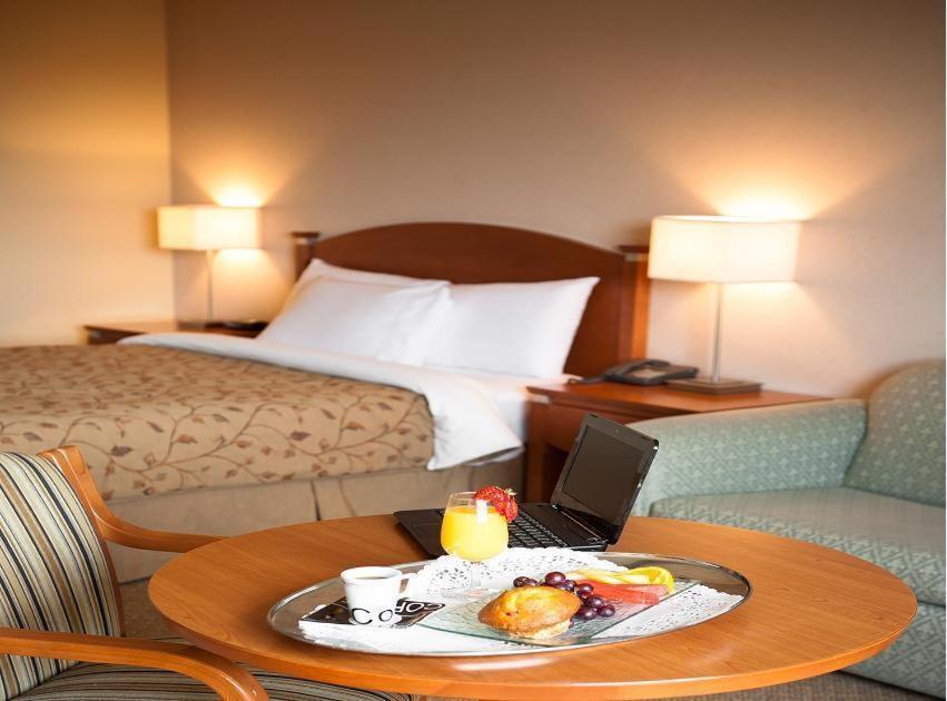 Quality Inn Rouyn-Noranda Exterior foto